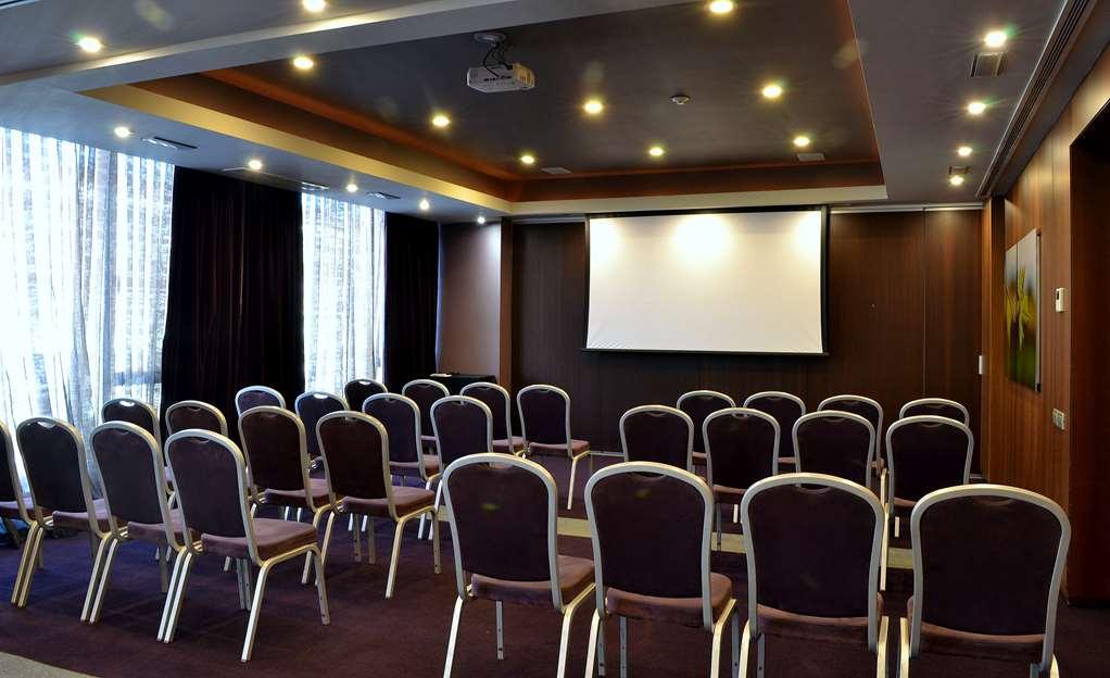 Vincci Frontaura Hotel Valladolid Instalações foto