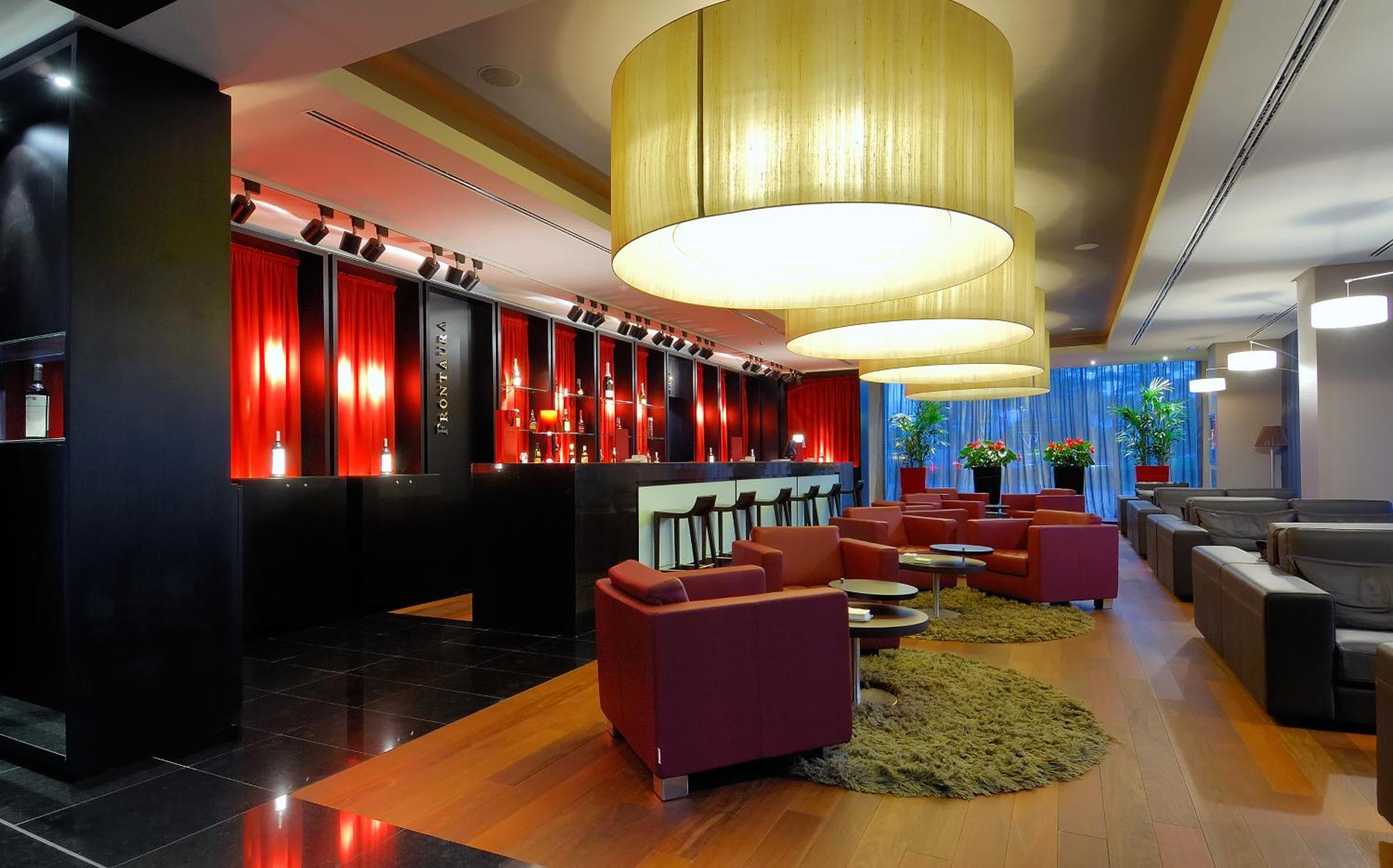 Vincci Frontaura Hotel Valladolid Exterior foto